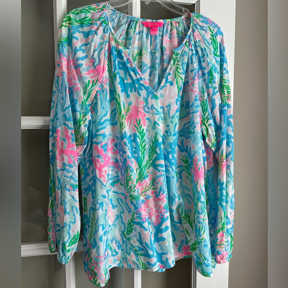 GUC long sleeve Lilly Pulitzer top ☀️⛱️☀️⛱️
